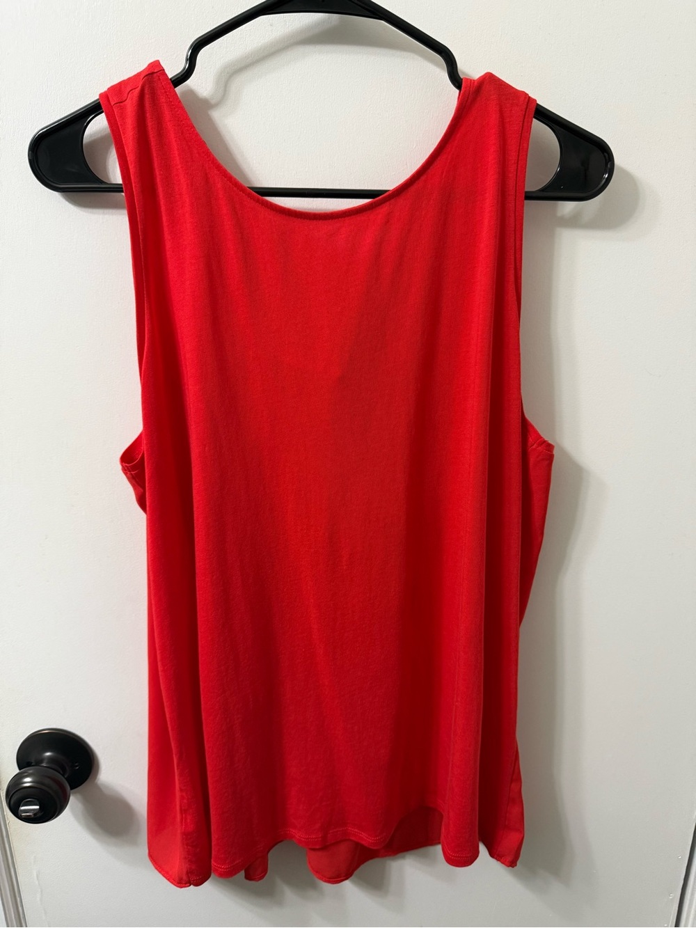LOFT Red Scoop Neck Women's Tank